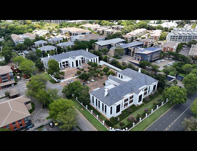 4,076M² OFFICE FOR SALE IN BRYANSTON